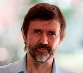 Alejandro Clocchiatti, astrónomo de la Universidad Católica e investigador del Centro de Astrofísica CATA