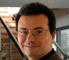 Márcio Catelán, astrónomo del Instituto de Astrofísica UC e investigador del Centro de Astrofísica CATA